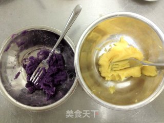 香煎扇贝、黄鱼配双色山药薯泥与秋葵佐柠檬草金橘酱汁的做法步骤：4