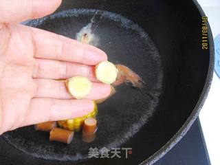 冬瓜玉米鲜虾汤的做法步骤：5