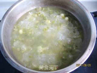 银耳绿豆汤的做法步骤：7
