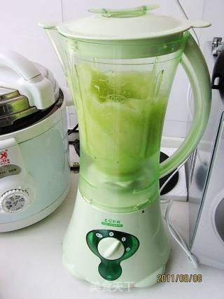 葡萄银耳汁的做法步骤：4