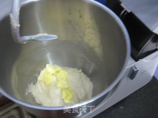 沙拉酱芝麻餐包的做法步骤：3