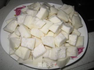 香菇肉片烧柚皮的做法步骤：1
