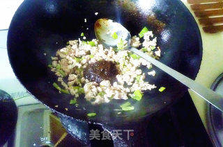 肉酱龙须面的做法步骤：3