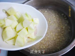 苹果玉米南瓜炒米粥的做法步骤：4