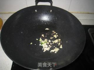 蒜蓉豆豉炒南瓜条的做法步骤：3