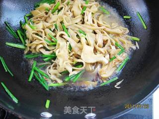 韭苔炒竹笋的做法步骤：4