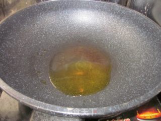 最爱土豆---土豆炒鸡蛋的做法步骤：3