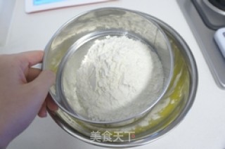 草莓奶酪派的做法步骤：2
