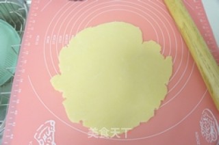 草莓奶酪派的做法步骤：9