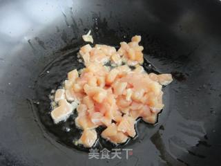 山药炒鸡丁的做法步骤：6