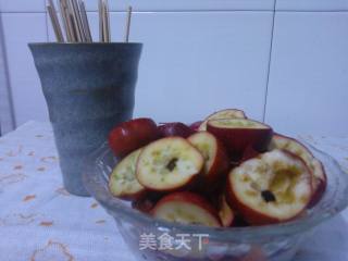 山楂棒棒糖(糖葫芦)的做法步骤：5