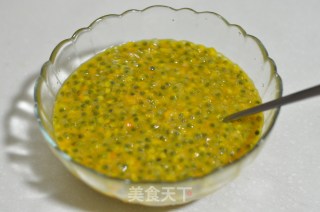 留住奇香—百香果果酱的做法步骤：2