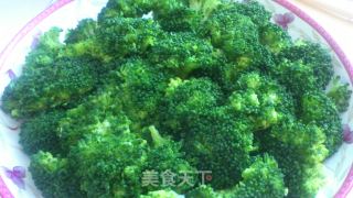白灼西兰花的做法步骤：3