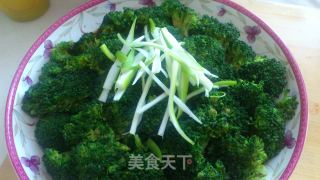 白灼西兰花的做法步骤：4