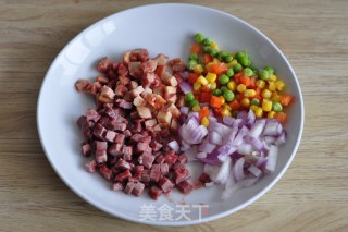 叉烧双拼炒饭的做法步骤：2