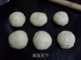 肠仔葱香面包的做法步骤：6