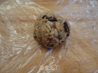 年年有鱼-五彩夹心饭团的做法步骤：9