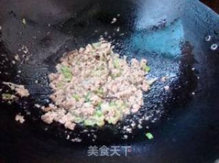 儿子爱吃的小菜——肉末白菜的做法步骤：5