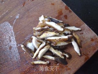 香菇焖豆腐的做法步骤：3