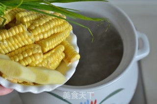 营养与鲜美并存-----筒骨海鲜火锅的做法步骤：5
