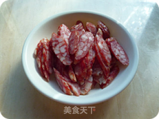 腊肠土豆炒洋葱的做法步骤：3