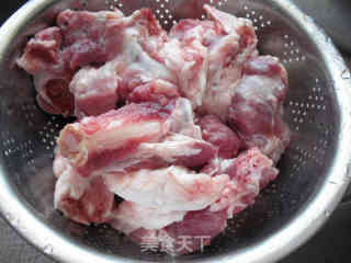 大骨肉米粉的做法步骤：1