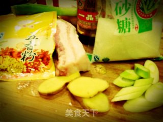 外婆的红烧肉的做法步骤：1