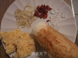 且听风吟——山药银耳薏米羹的做法步骤：1