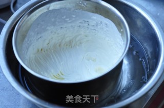 菠萝慕斯的做法步骤：6
