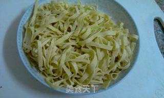 炝拌干豆腐丝的做法步骤：8