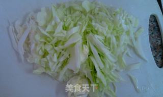 炝拌包菜的做法步骤：1