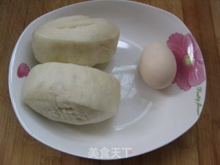剩馒头的华丽转身—— 黄金馒头片的做法步骤：1