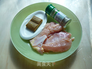 咖喱鸡肉丸的做法步骤：1