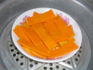 南瓜饼的做法步骤：1