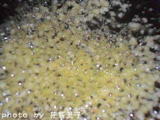 五星家常宴客菜【金沙香甜北极虾】的做法步骤：10