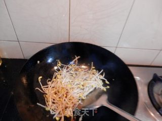薄饼酱肉蔬菜卷的做法步骤：6