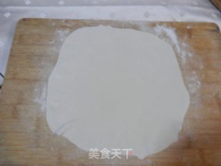 薄饼酱肉蔬菜卷的做法步骤：13