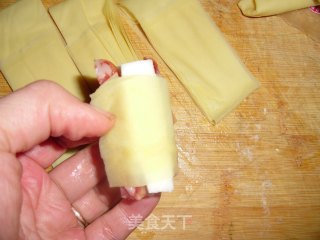腊肠山药卷的做法步骤：5