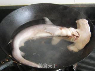 酱烧小鲨鱼的做法步骤：2
