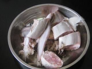 酱烧小鲨鱼的做法步骤：4