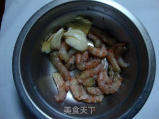 香炒北极虾的做法步骤：2