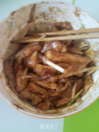 自制临清名吃粉蒸肉的做法步骤：1