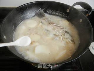 山药鲫鱼汤的做法步骤：7