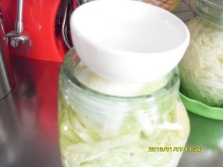 东北人过年就该吃酸菜的做法步骤：3