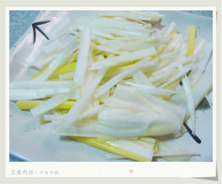 京酱肉丝的做法步骤：2