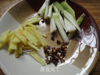 蒜香回锅肉的做法步骤：7