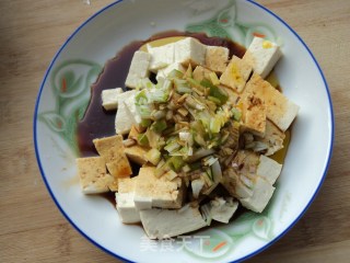 简易凉拌豆腐的做法步骤：6