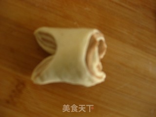 不一样的花卷------双色猪蹄花卷的做法步骤：11