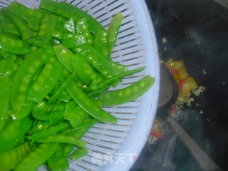 蒜香荷兰豆的做法步骤：6