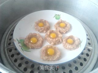 肉饼太阳蛋的做法步骤：6